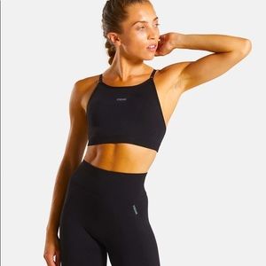 Gymshark Flex Strappy sport bra- small